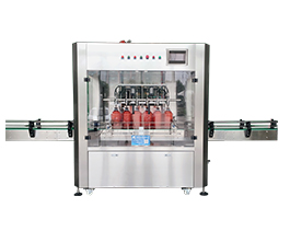 這才是真正的“加油”現(xiàn)場！食用油灌裝機(jī)正在現(xiàn)場加油